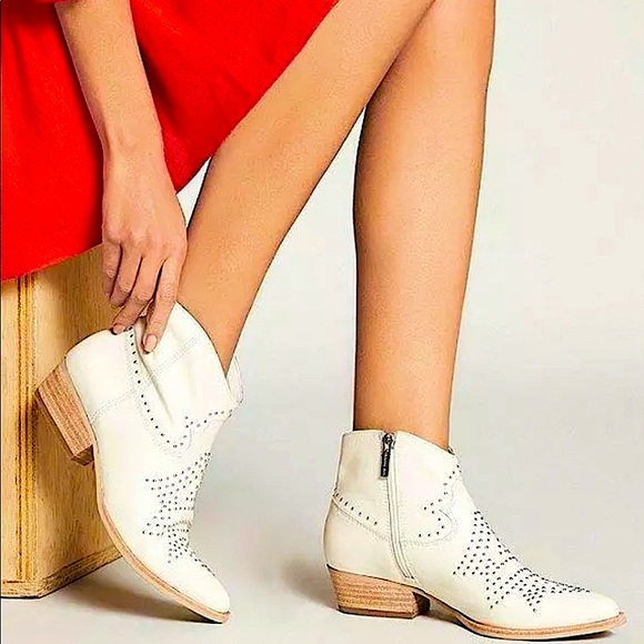 gianni bini white booties